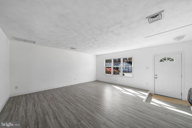 127 SHERIDAN DR, Cape May, NJ 08204