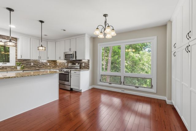 13995 Hidden Lake Trail NE, Prior Lake, MN 55372