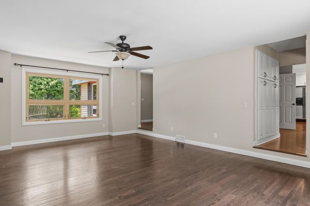 13995 Hidden Lake Trail NE, Prior Lake, MN 55372
