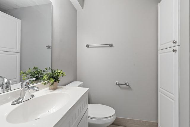 13995 Hidden Lake Trail NE, Prior Lake, MN 55372