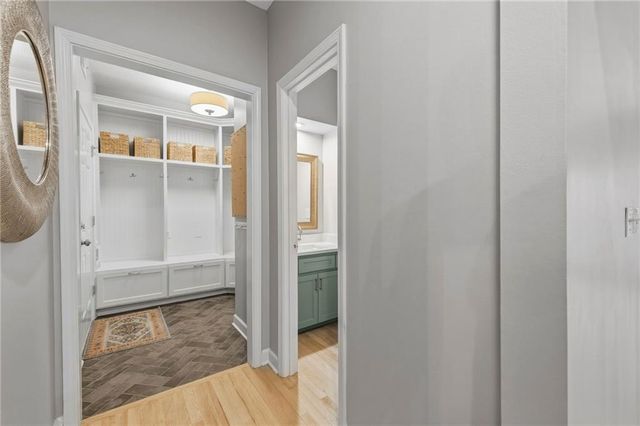 12536 Nieman Road, Overland Park, KS 66213