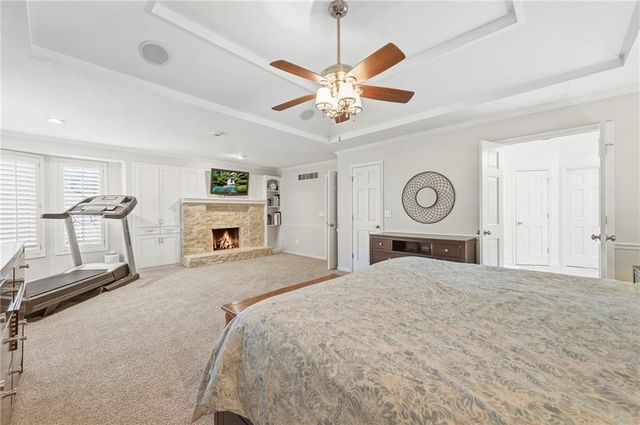 12536 Nieman Road, Overland Park, KS 66213