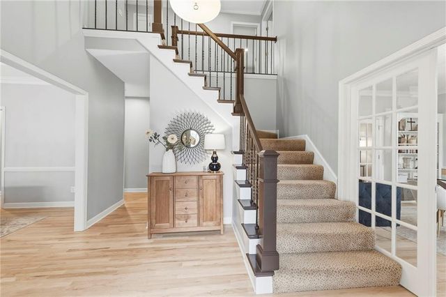 12536 Nieman Road, Overland Park, KS 66213