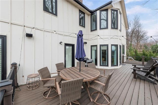 12536 Nieman Road, Overland Park, KS 66213