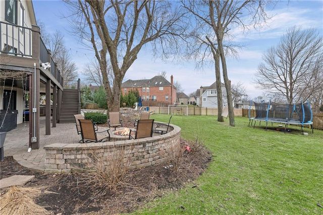 12536 Nieman Road, Overland Park, KS 66213