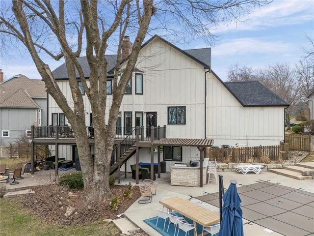 12536 Nieman Road, Overland Park, KS 66213