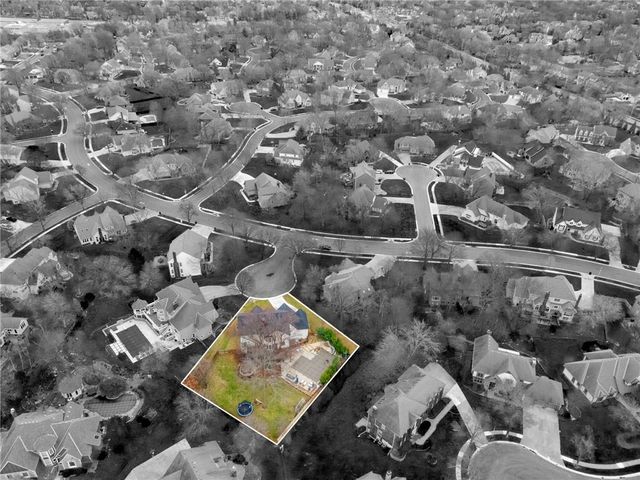 12536 Nieman Road, Overland Park, KS 66213