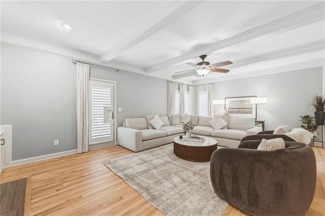 12536 Nieman Road, Overland Park, KS 66213