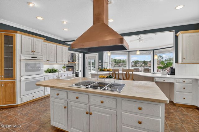 3209 Deep Water Lane, Maumee, OH 43537
