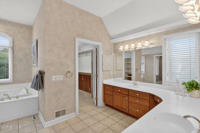 3209 Deep Water Lane, Maumee, OH 43537