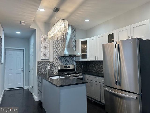 2231 TASKER ST, Philadelphia, PA 19145