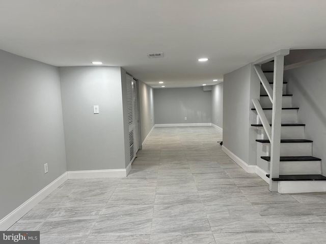 2231 TASKER ST, Philadelphia, PA 19145