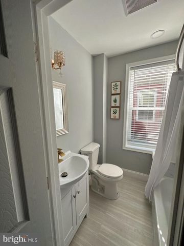 2231 TASKER ST, Philadelphia, PA 19145