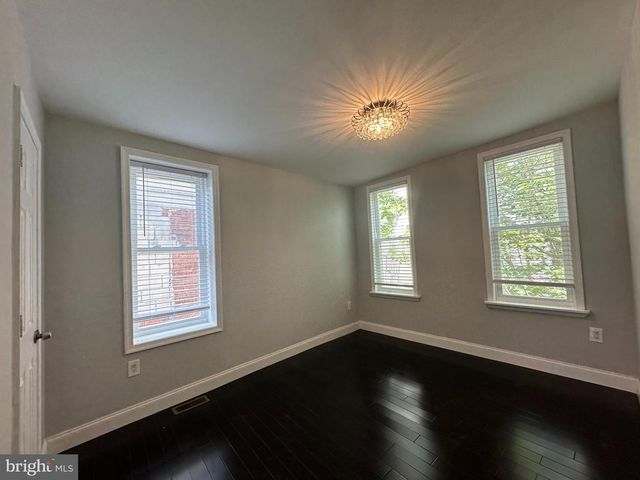 2231 TASKER ST, Philadelphia, PA 19145
