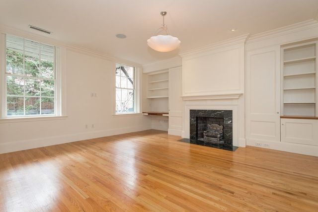 64 Mt Vernon A, Boston, MA 02108