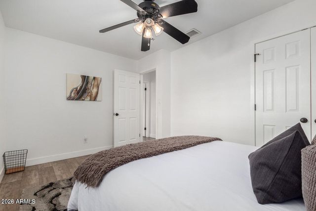 8225 E MINNEZONA Avenue, Scottsdale, AZ 85251