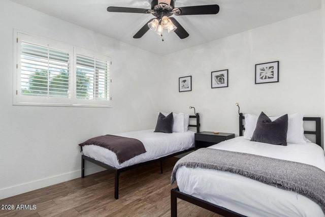 8225 E MINNEZONA Avenue, Scottsdale, AZ 85251