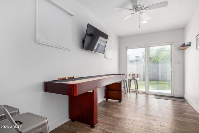8225 E MINNEZONA Avenue, Scottsdale, AZ 85251