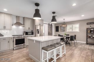 8225 E MINNEZONA Avenue, Scottsdale, AZ 85251