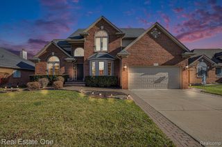 48082 Prestwyck Drive, Macomb, MI 48044