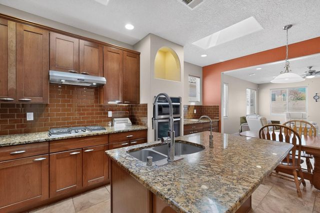 1021 Evening Primrose Lane, Bernalillo, NM 87004