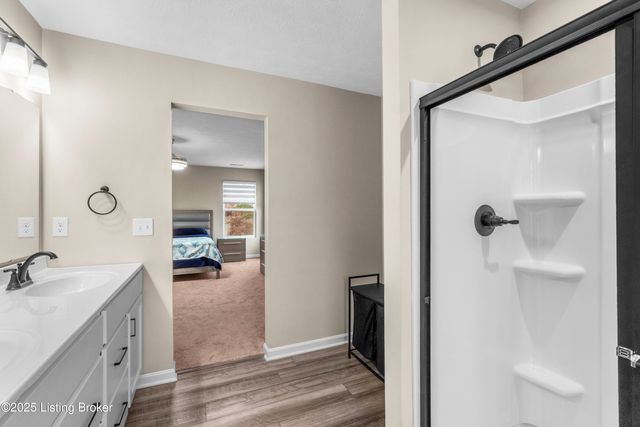 116 Strawberry Field Dr, Mt Washington, KY 40047