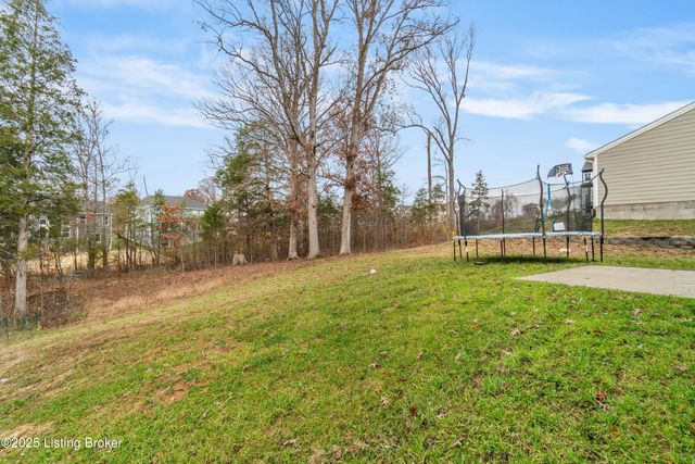 116 Strawberry Field Dr, Mt Washington, KY 40047