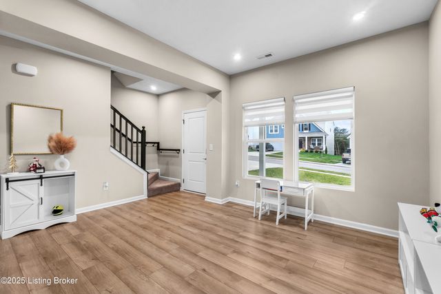 116 Strawberry Field Dr, Mt Washington, KY 40047