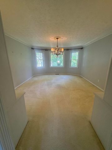1050 Bluegrass Pike, Danville, KY 40422