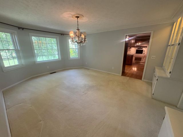1050 Bluegrass Pike, Danville, KY 40422