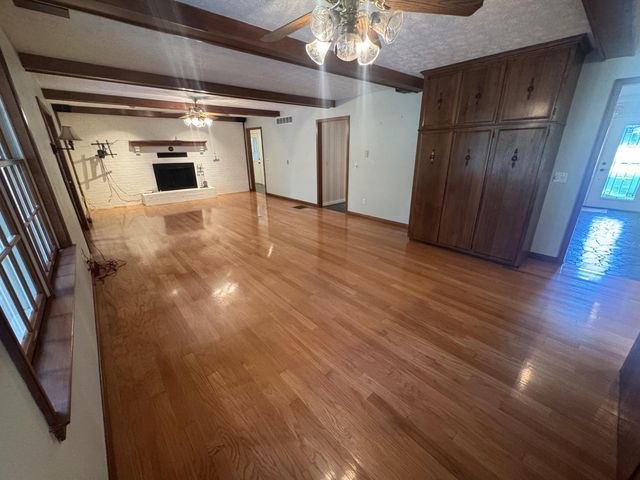 1050 Bluegrass Pike, Danville, KY 40422