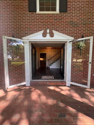 1050 Bluegrass Pike, Danville, KY 40422