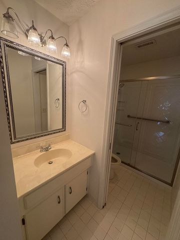1050 Bluegrass Pike, Danville, KY 40422