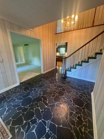 1050 Bluegrass Pike, Danville, KY 40422
