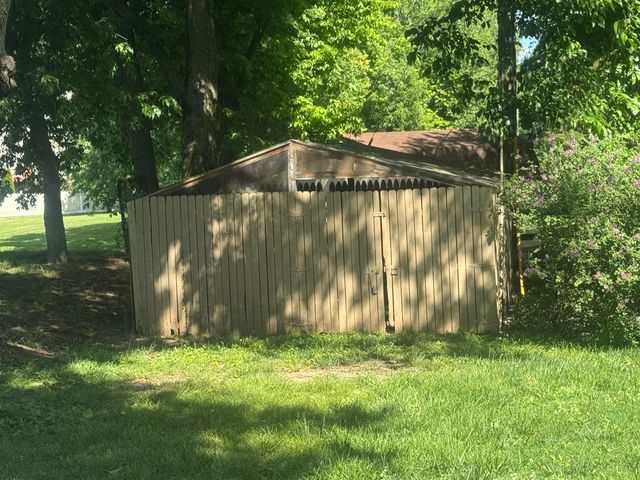1050 Bluegrass Pike, Danville, KY 40422