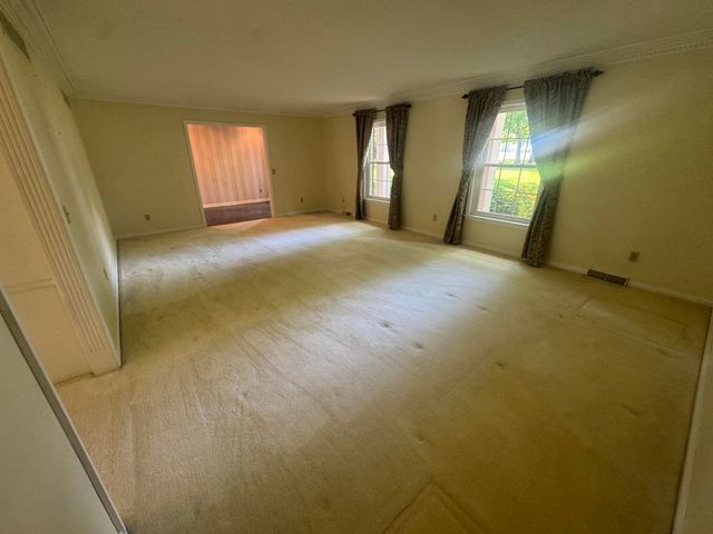 1050 Bluegrass Pike, Danville, KY 40422