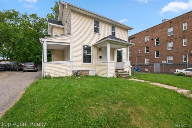 50 Henderson Street, Pontiac, MI 48341