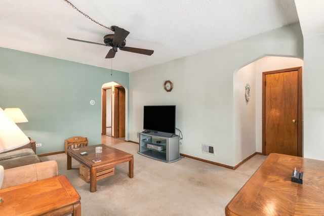 5340 S Mcvicker Avenue, Chicago, IL 60638