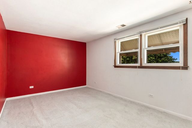 5340 S Mcvicker Avenue, Chicago, IL 60638