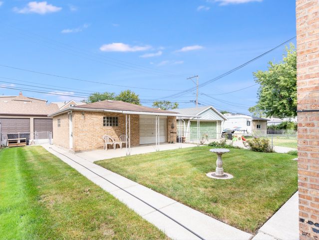 5340 S Mcvicker Avenue, Chicago, IL 60638