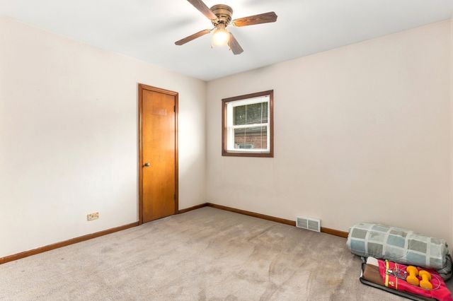 5340 S Mcvicker Avenue, Chicago, IL 60638