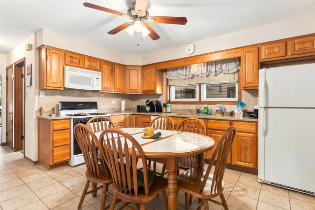 5340 S Mcvicker Avenue, Chicago, IL 60638