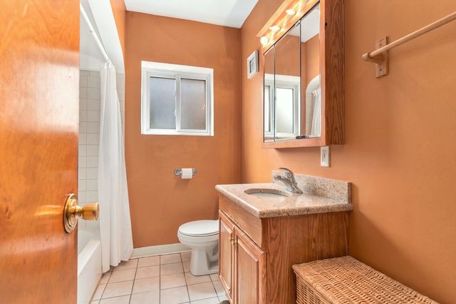 5340 S Mcvicker Avenue, Chicago, IL 60638