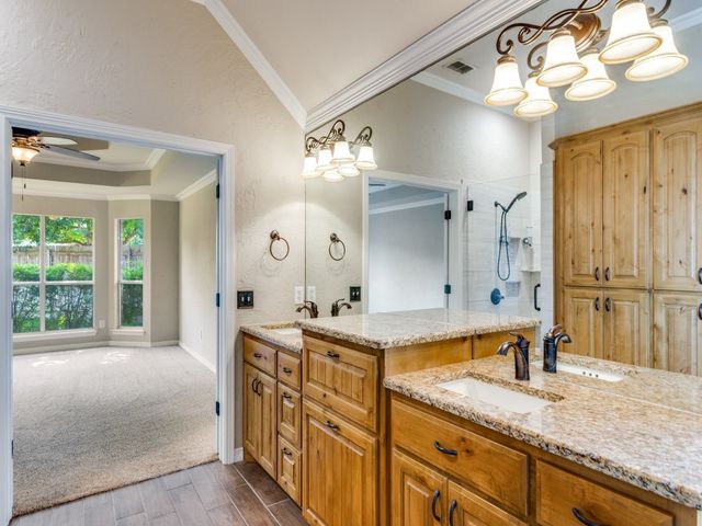 708 Whitetail Deer Lane, Crowley, TX 76036