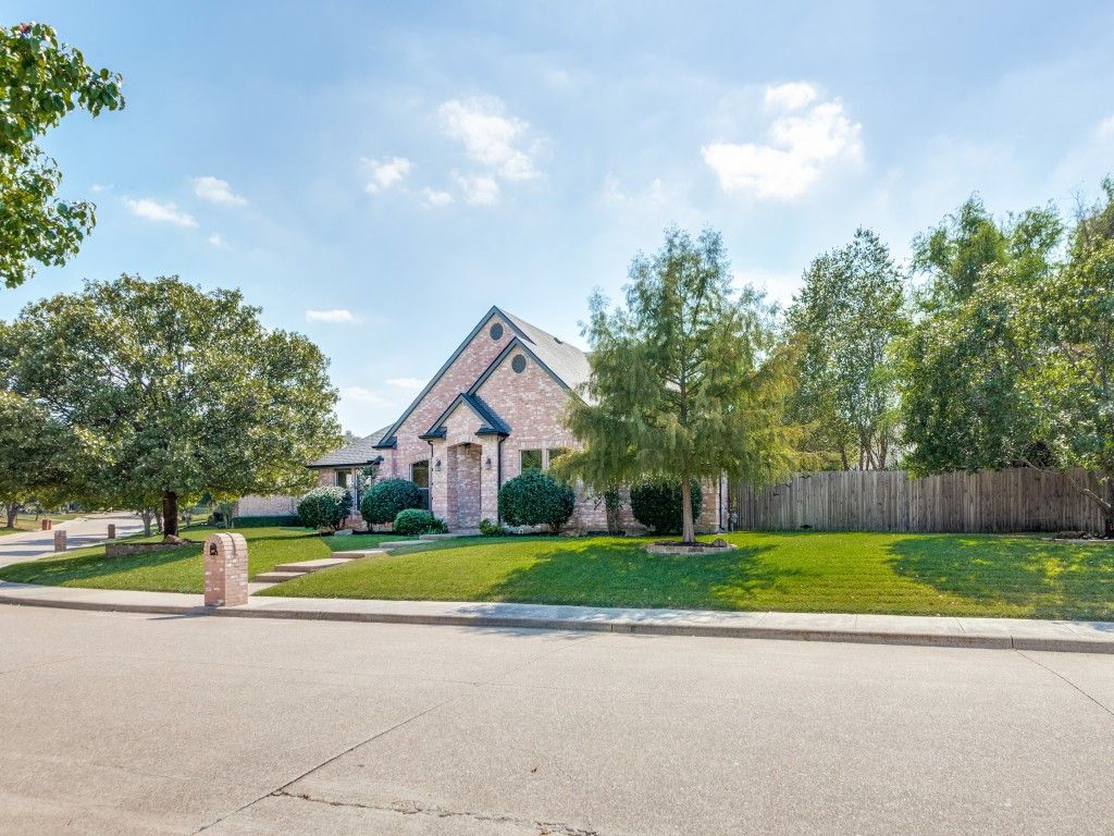 708 Whitetail Deer Lane, Crowley, TX 76036