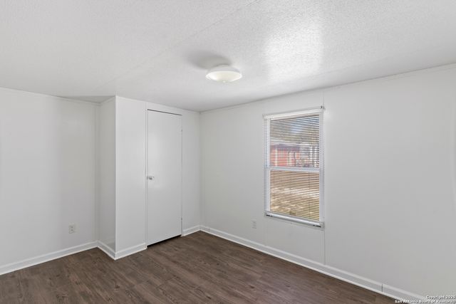 4300 Diversey, Converse, TX 78109