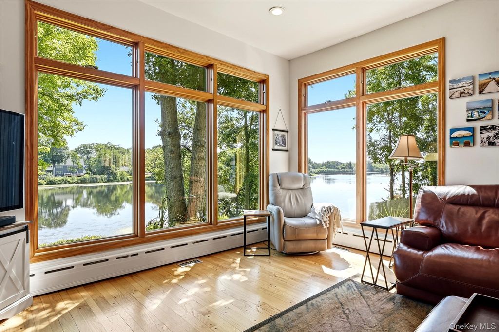 107 Lake Shore Drive, Patchogue, NY 11772 — photo 2