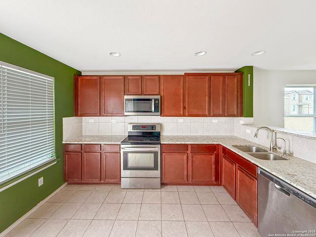 110 Texas Lantana, New Braunfels, TX 78130