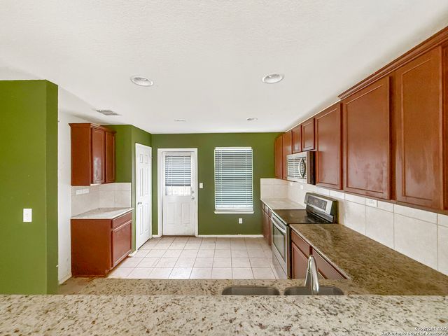 110 Texas Lantana, New Braunfels, TX 78130