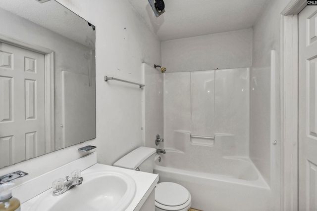 142 Fox Meadow Lane, Hopkins, SC 29061